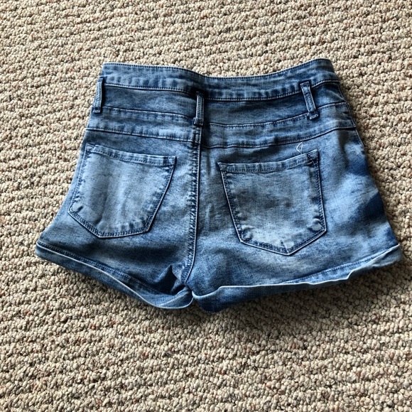 Charlotte Russe high-waisted Jean shorts - Picture 2 of 2